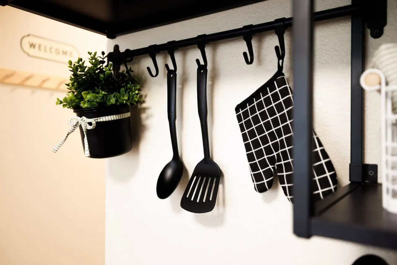 Modern Studio & Kitchenette in Greenwood Village 10