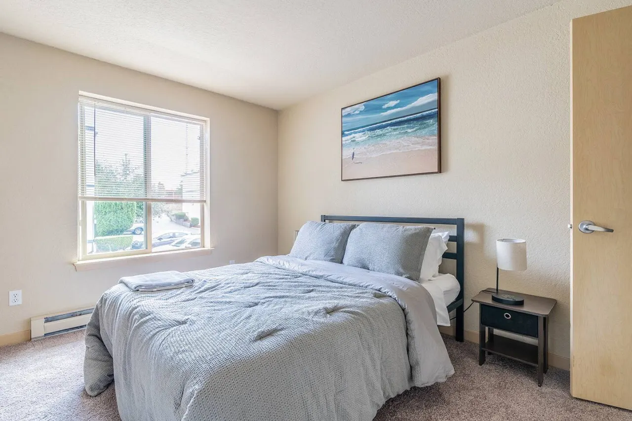 Centrally located 1 bedroom — photo 3