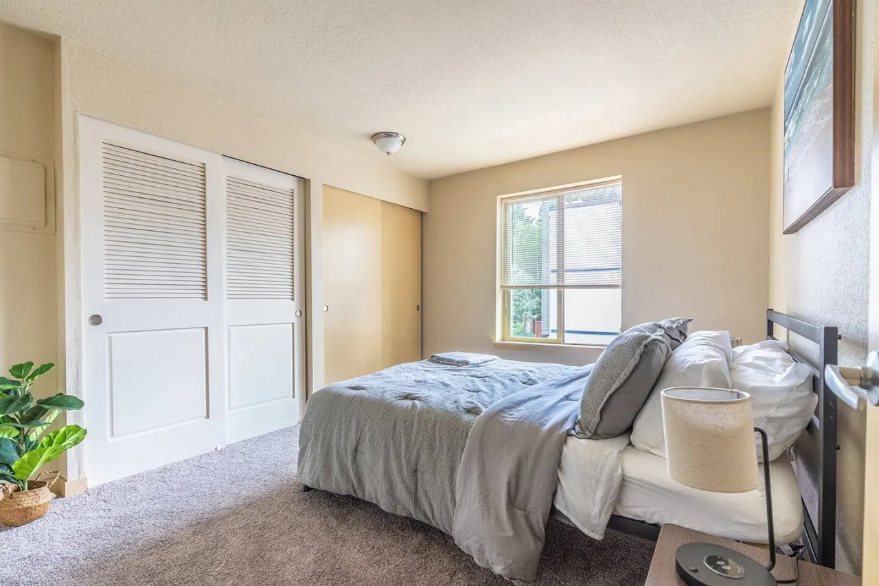 Centrally located 1 bedroom — photo 4