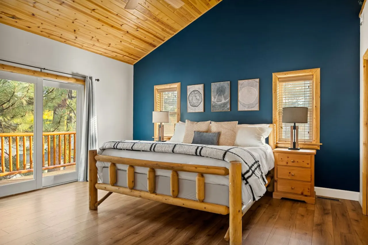 3BR Llama Bear Lodge Hot Tub, Views & Game Room 18