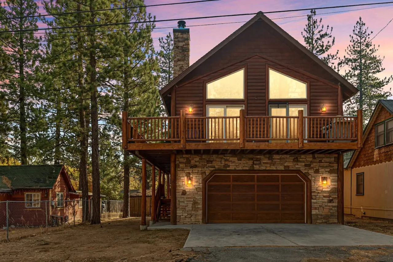 3BR Llama Bear Lodge Hot Tub, Views & Game Room 5