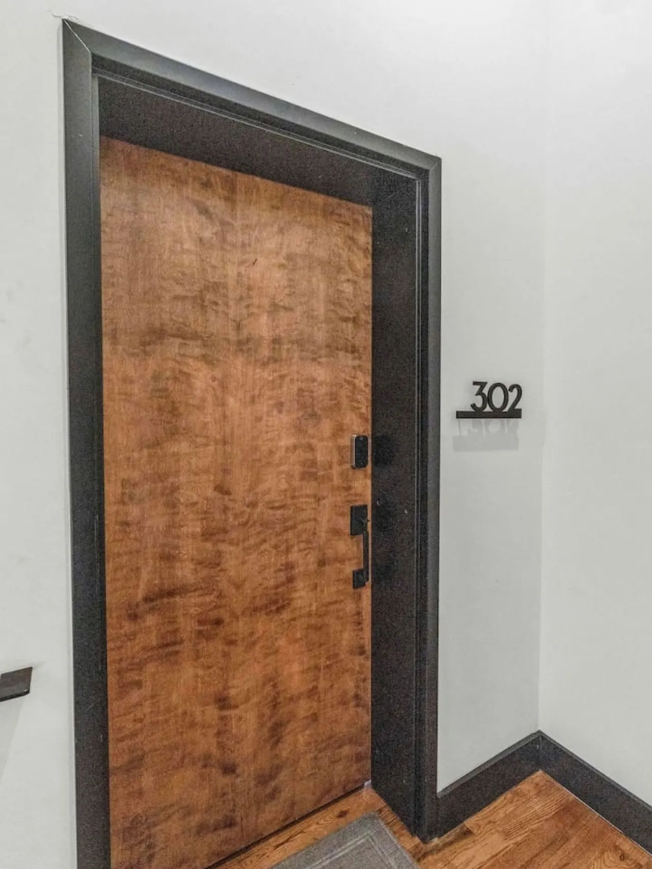 Luxury Corner Condo ~ Walk to Old City 6