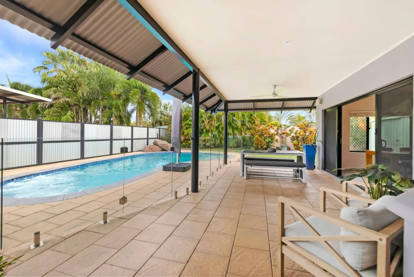 Zenhouse: Cityside Family House ~ Pool ~ Markets 11