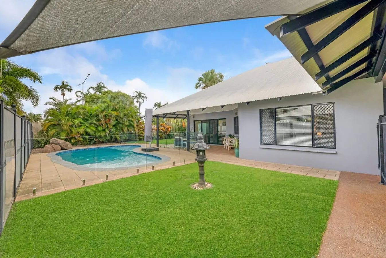 Zenhouse: Cityside Family House ~ Pool ~ Markets 7