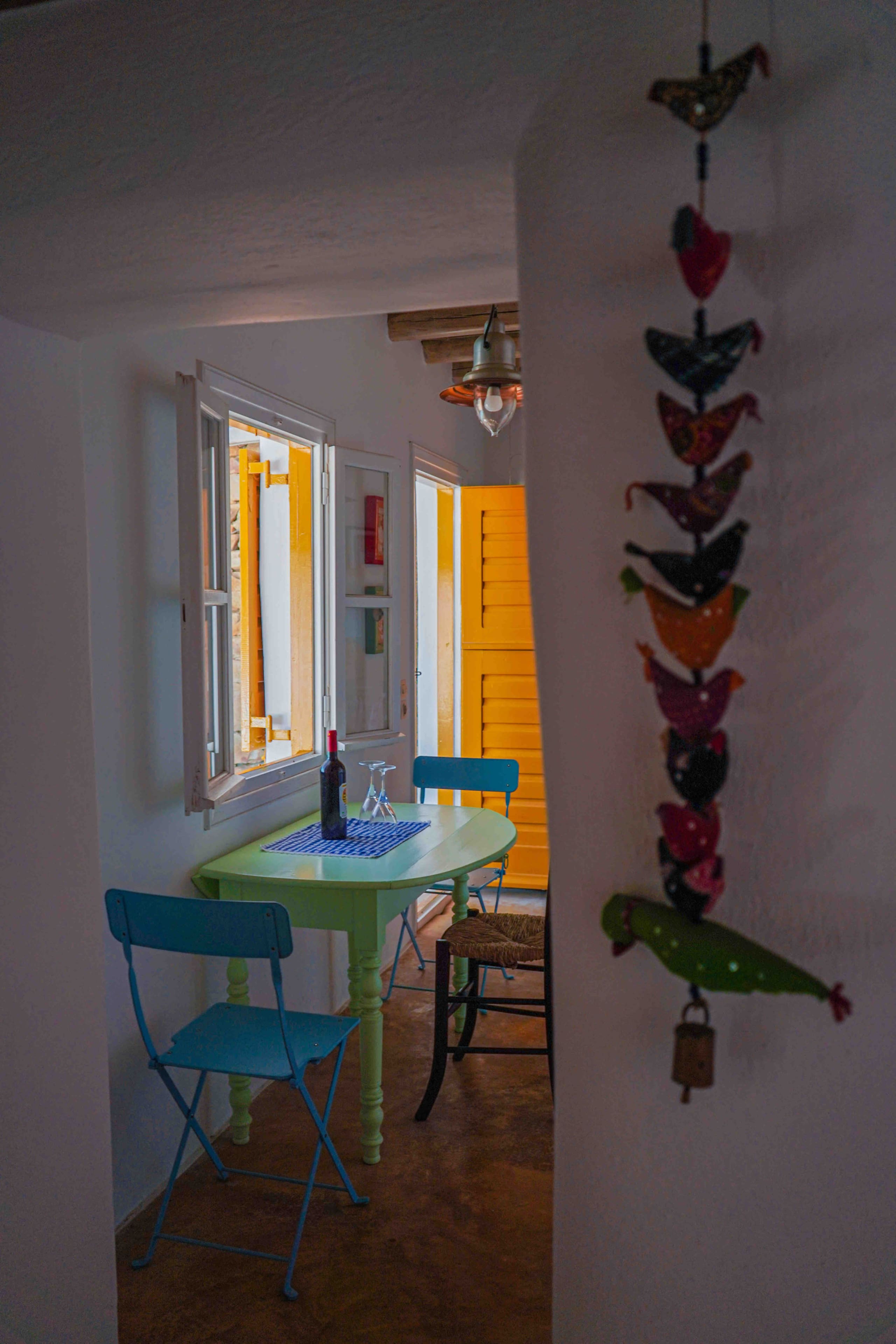 Cozy, heritage Cycladic home just above the beach 16