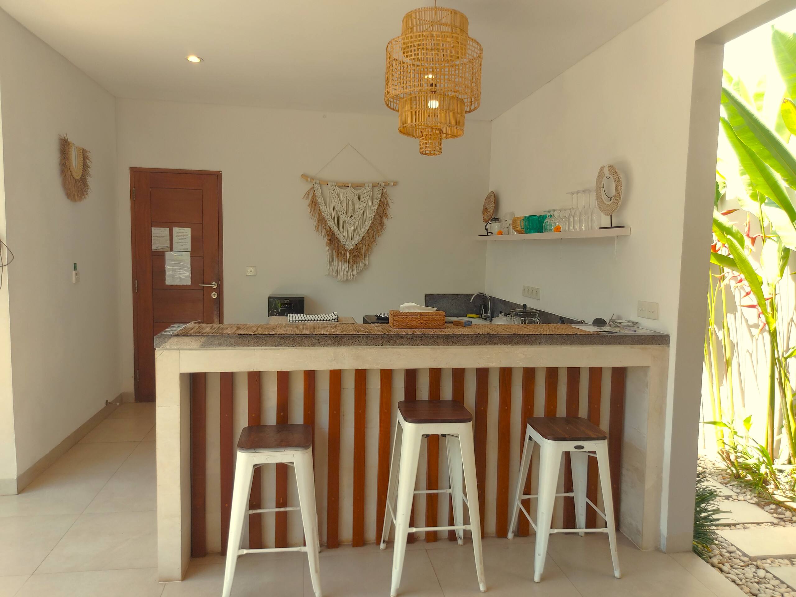 EchoBeachVilla, 2BR, 100m to beach, Quiet, Private 11