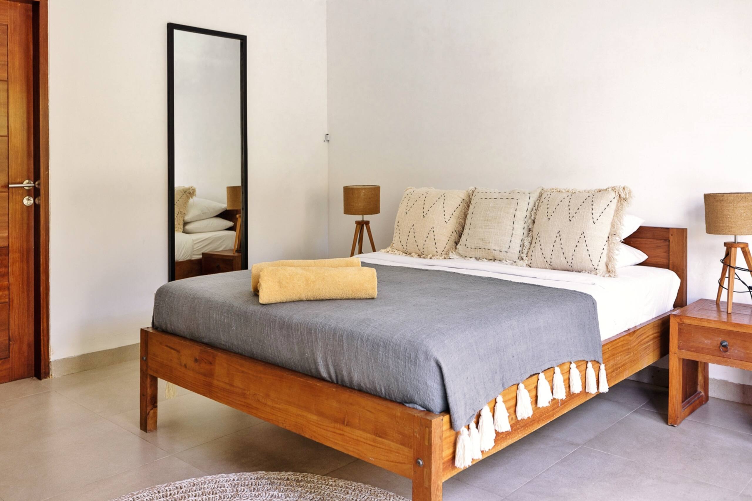 EchoBeachVilla, 2BR, 100m to beach, Quiet, Private 6