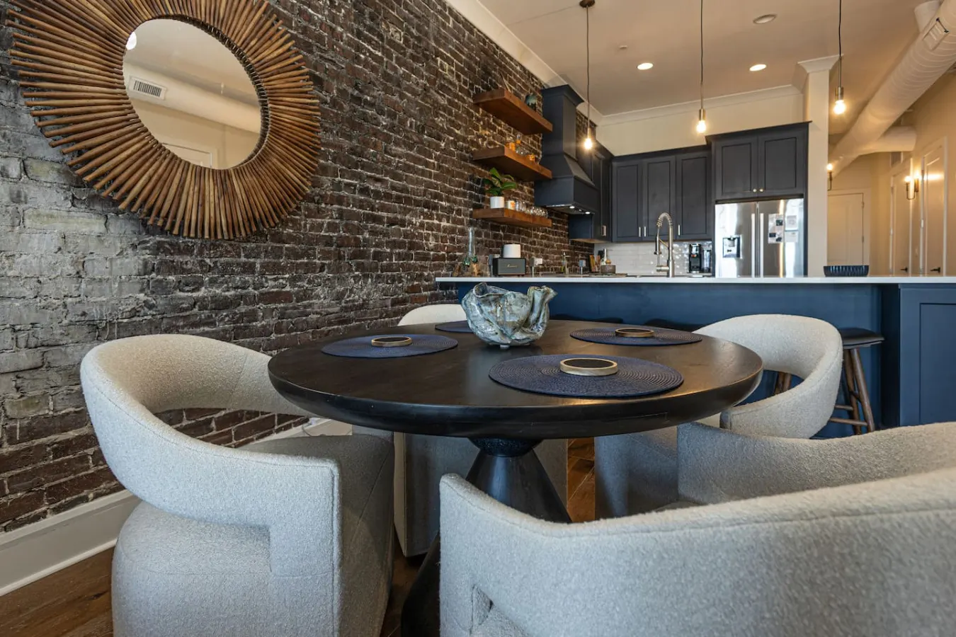 Stylish Loft on Gay Street~ Free Parking+Walkable — photo 2
