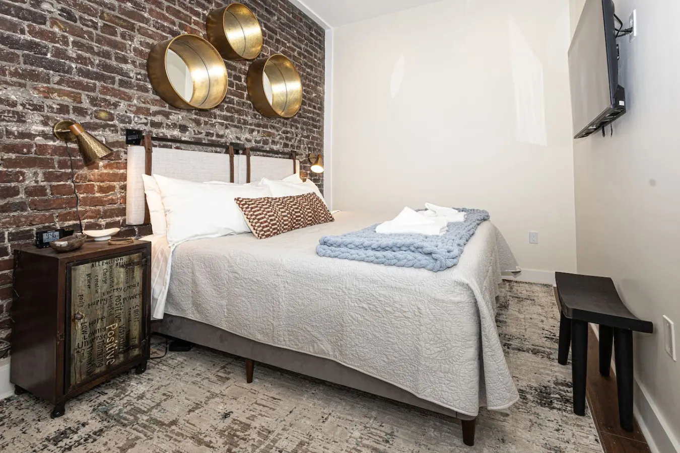 Stylish Loft on Gay Street~ Free Parking+Walkable 12