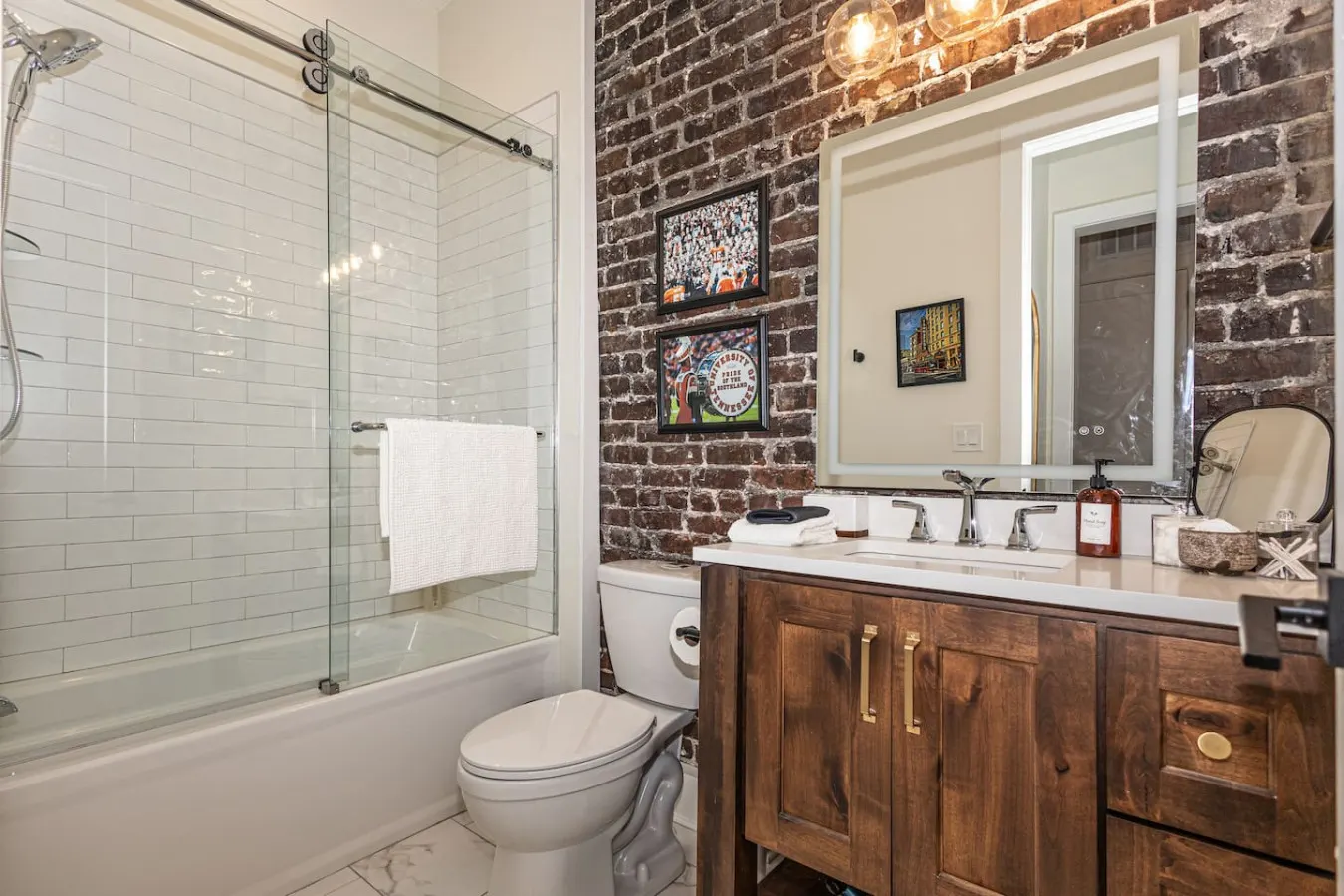 Stylish Loft on Gay Street~ Free Parking+Walkable 7