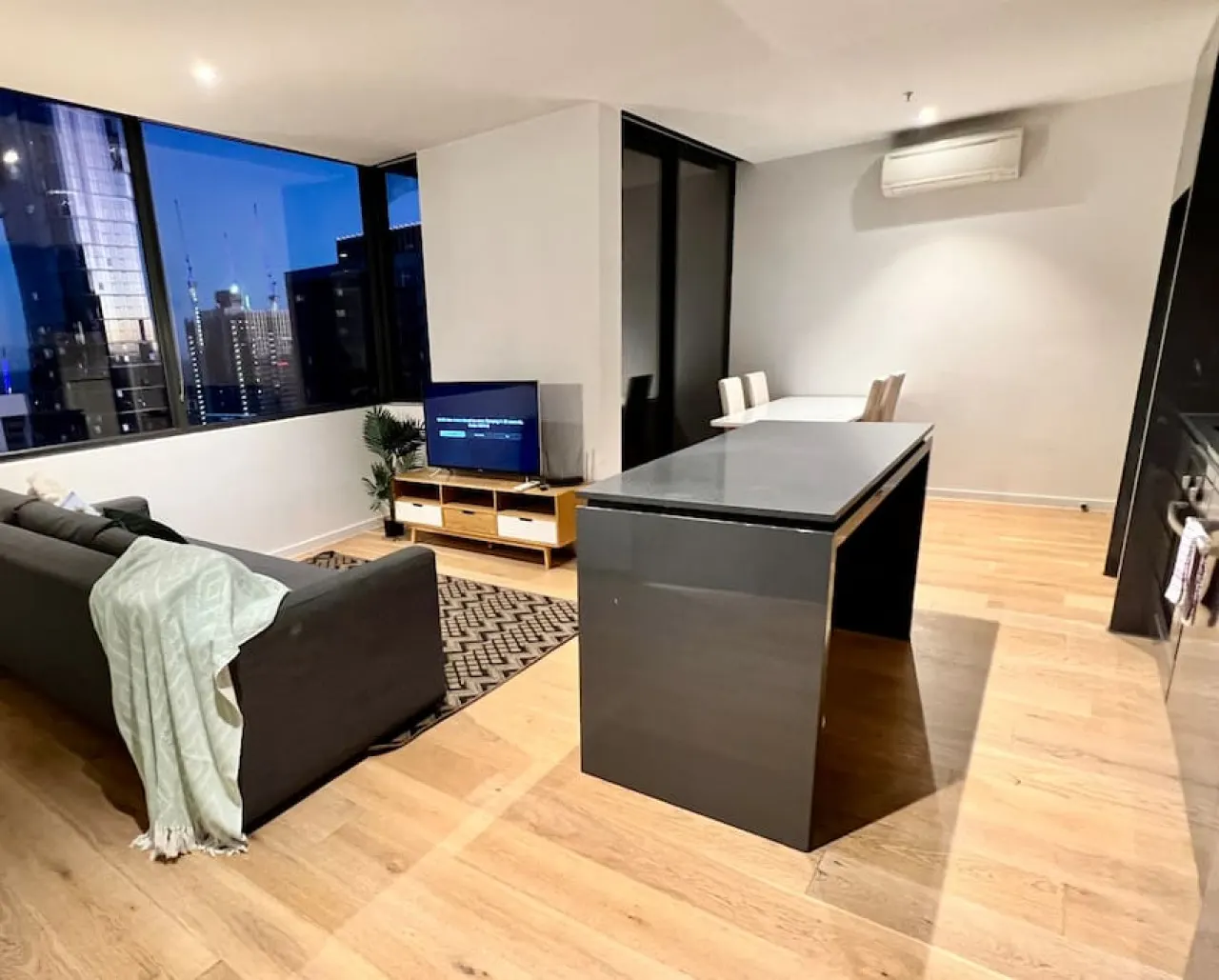 2x 2BR Apartment at Manhattan - MH1&MH2 19