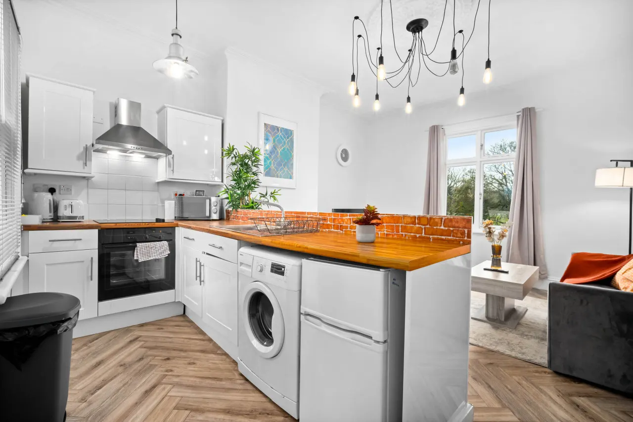 Modern Apartment - Parking - Fast WiFi - Wolverhampton 12