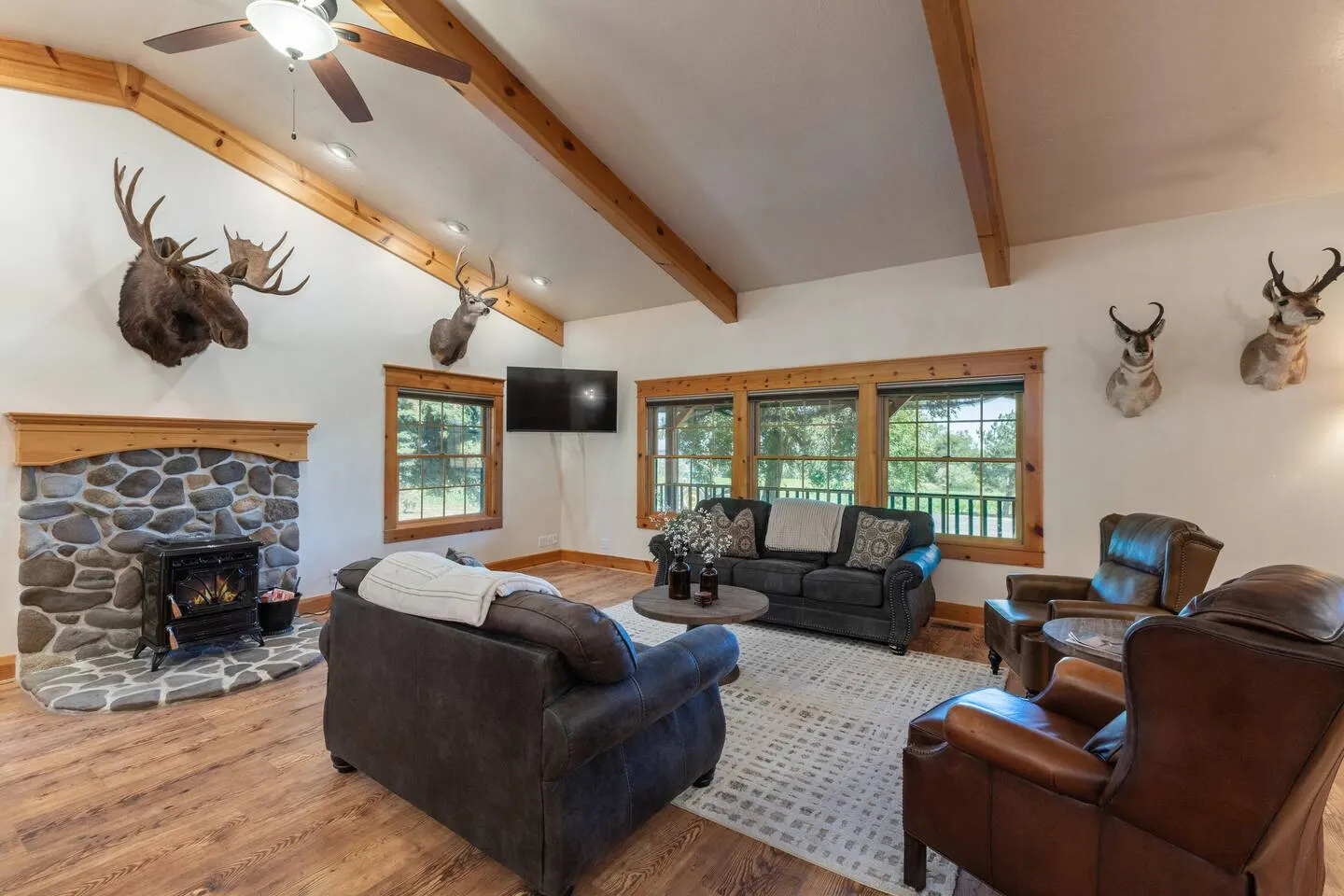 Deep Creek Canyon Ranch | Guest Cabins | Hot Tub — photo 5