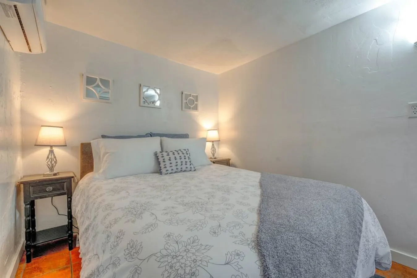 Tucson Retreat Dog Park + Gated Parking #1 11