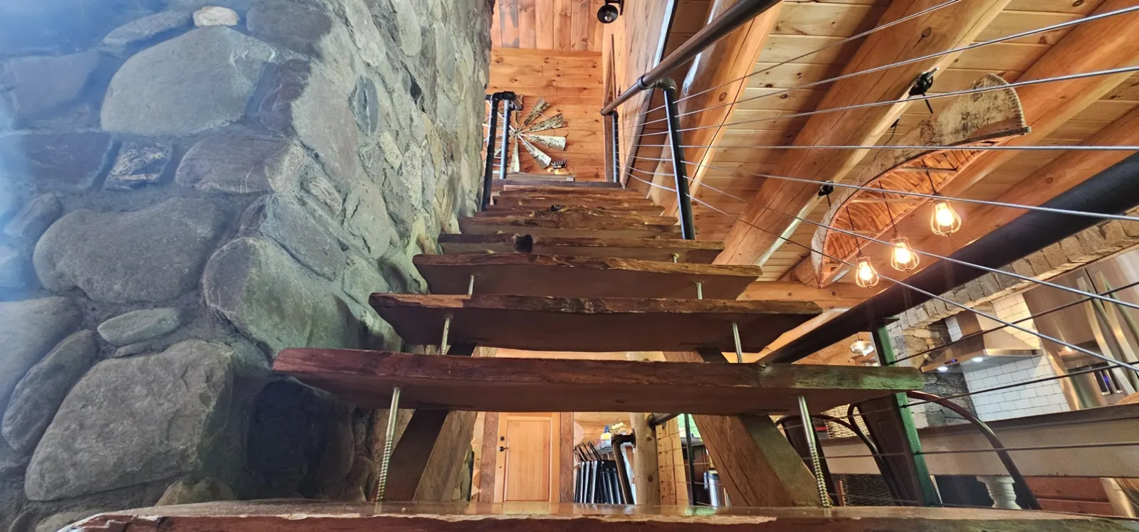 Bear Cove Hideaway 16