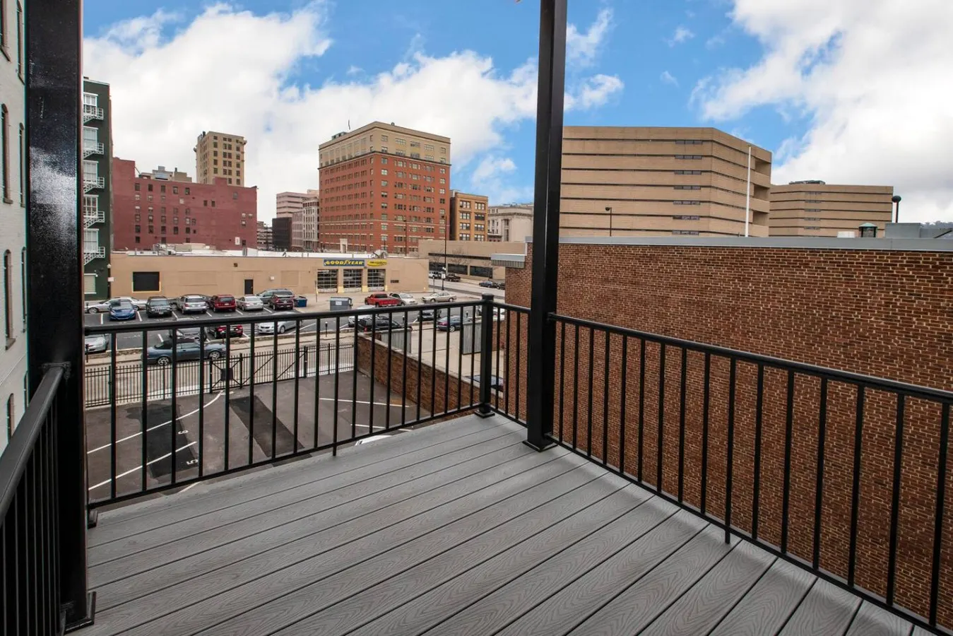 Gorgeous Condo Downtown, Gated Parking Included! 18