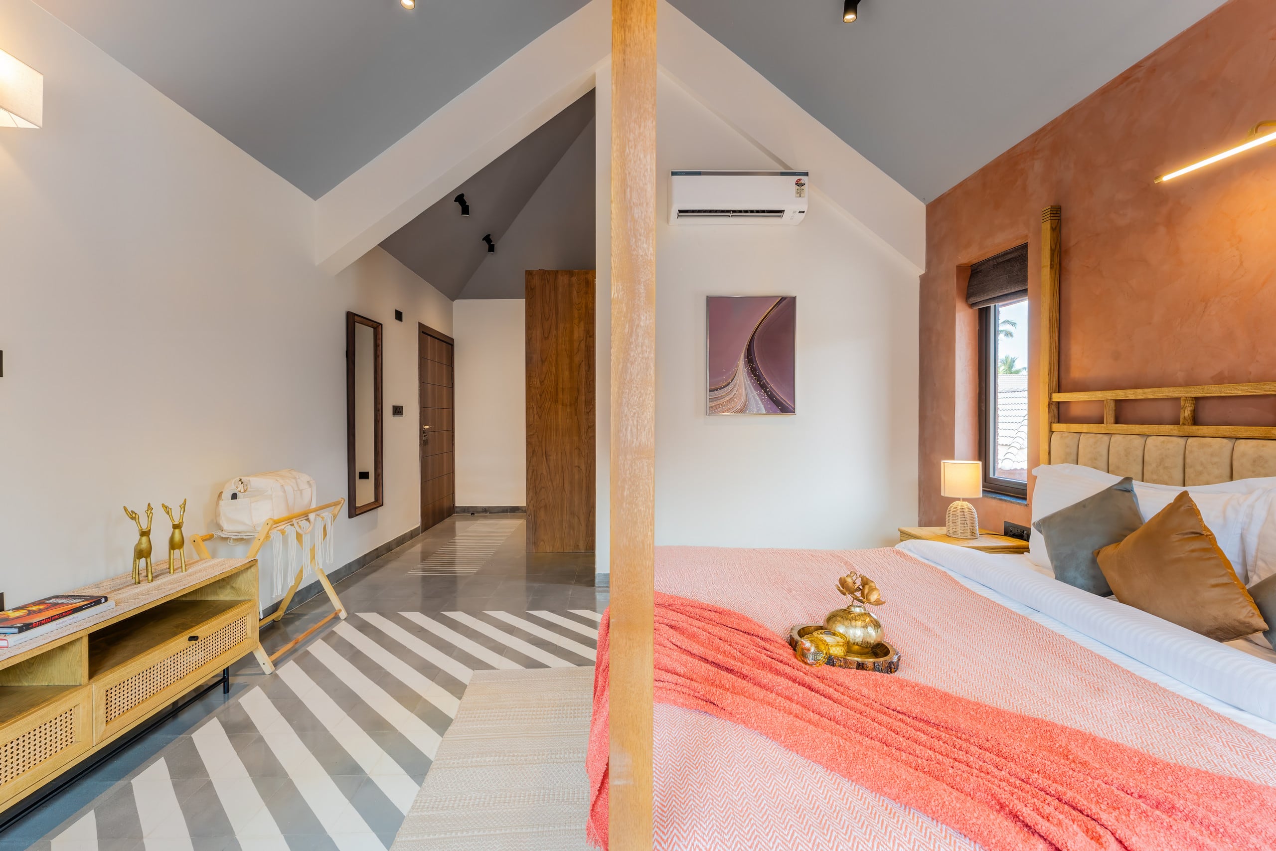 Sereno Susegad 5bhk luxe villa pvt pool by Elysium 38