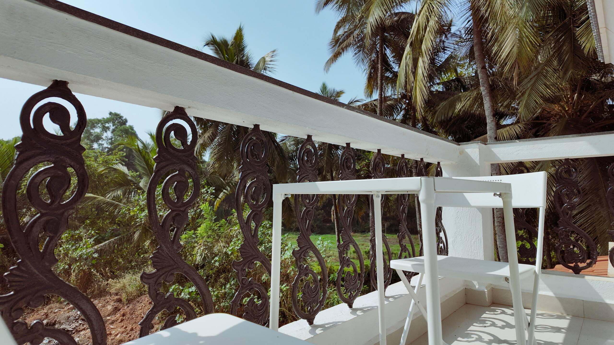SloMo Villa - Private Pool, Field View, Beach Fun 38