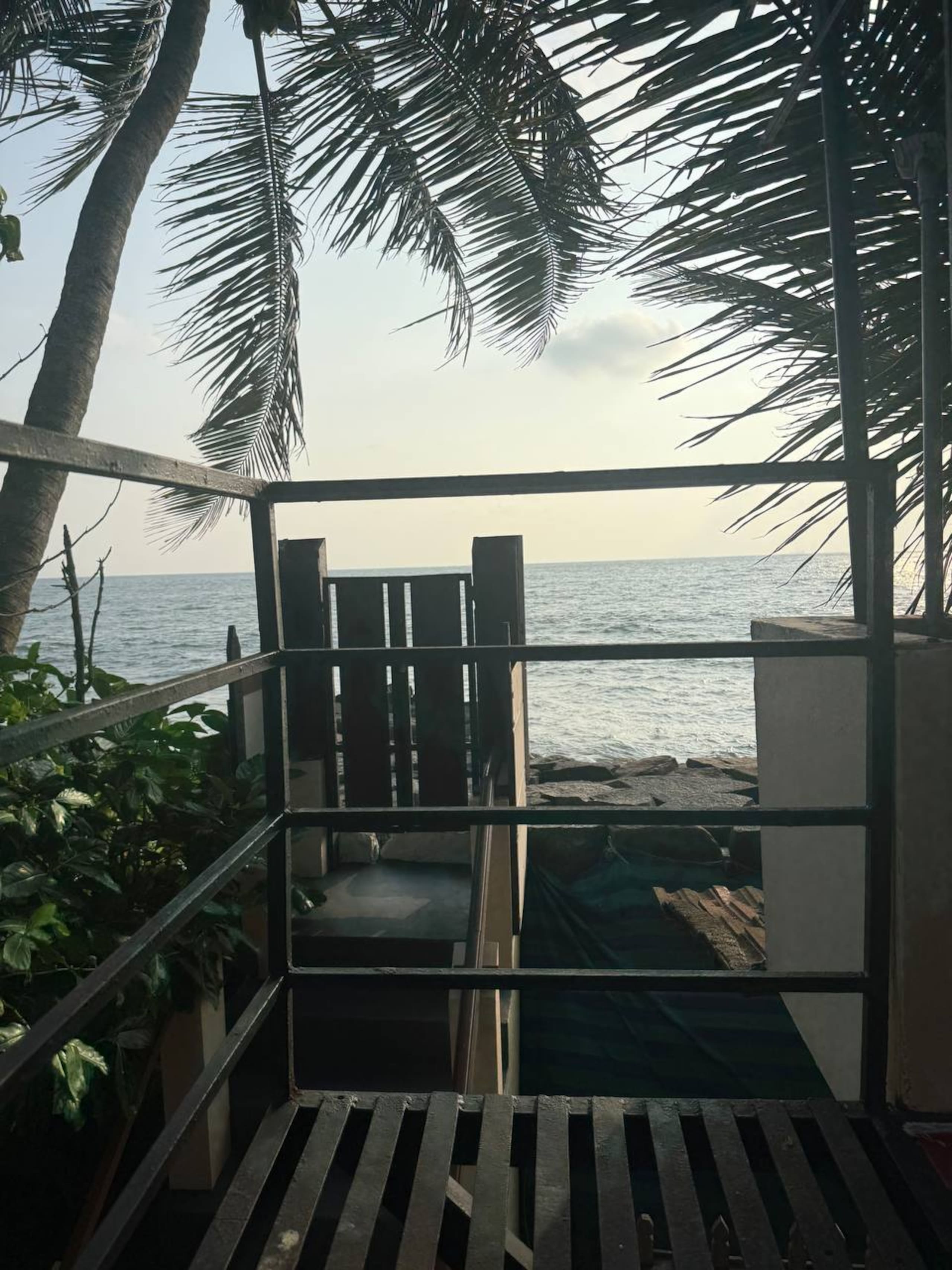 Beaufort House (Entire Sea facing Villa) 8
