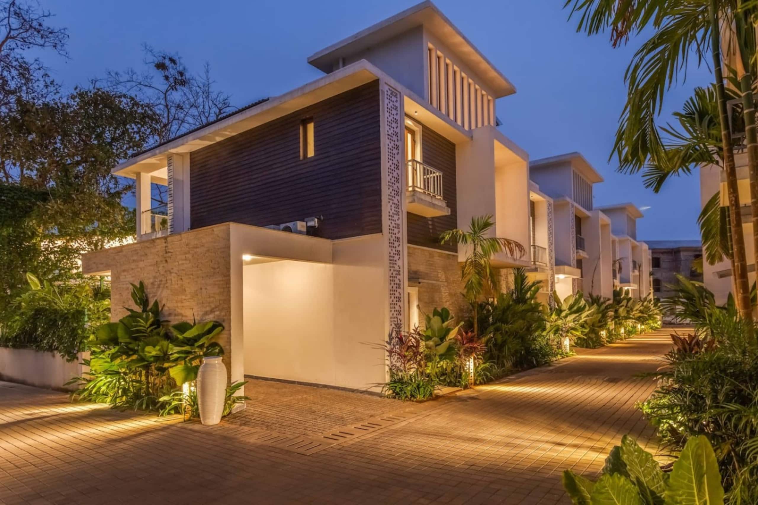 Lux 3BR Villa w Private Pool in Anjuna Gola House 4