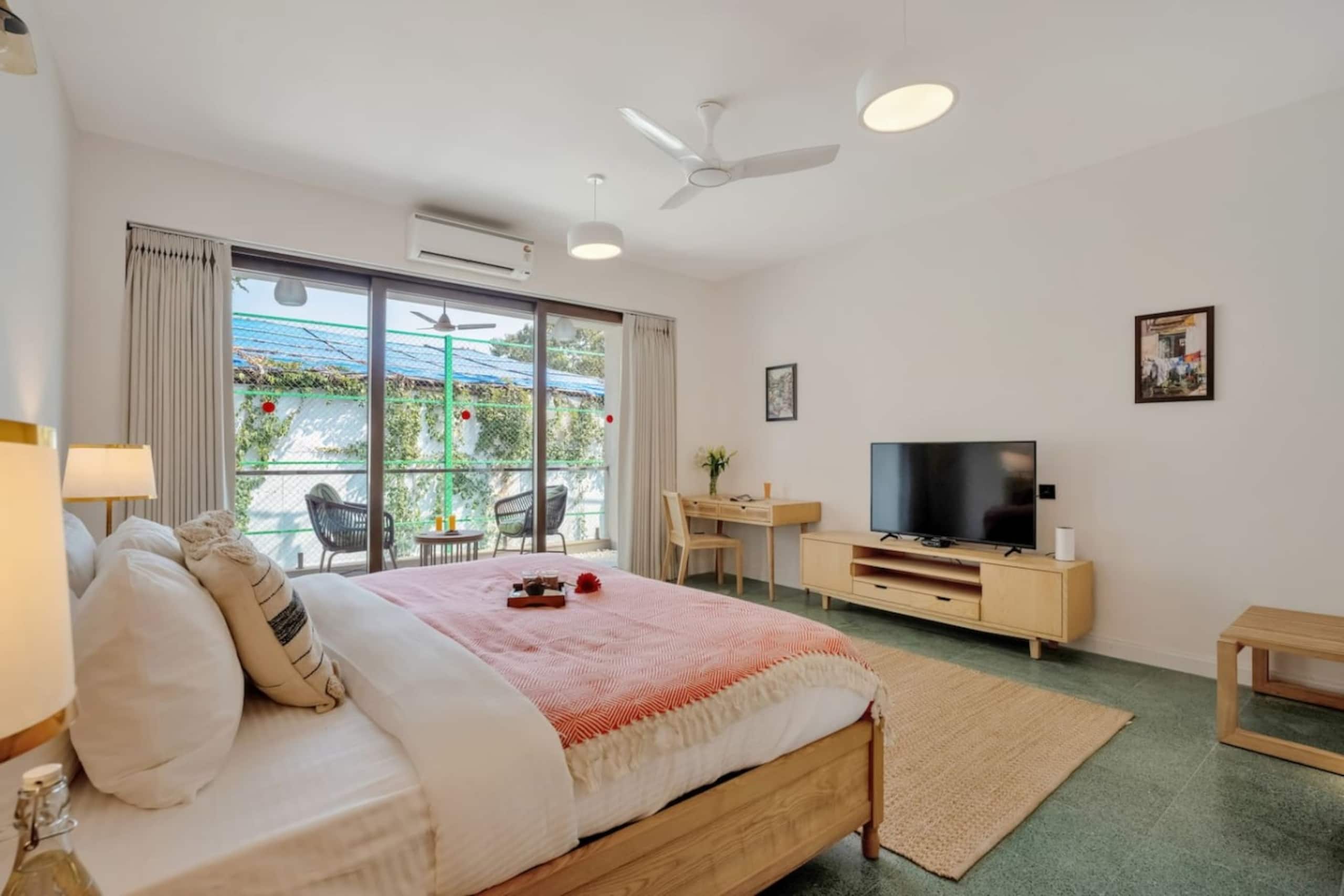 Lux 3BR Villa w Private Pool in Anjuna Gola House 23