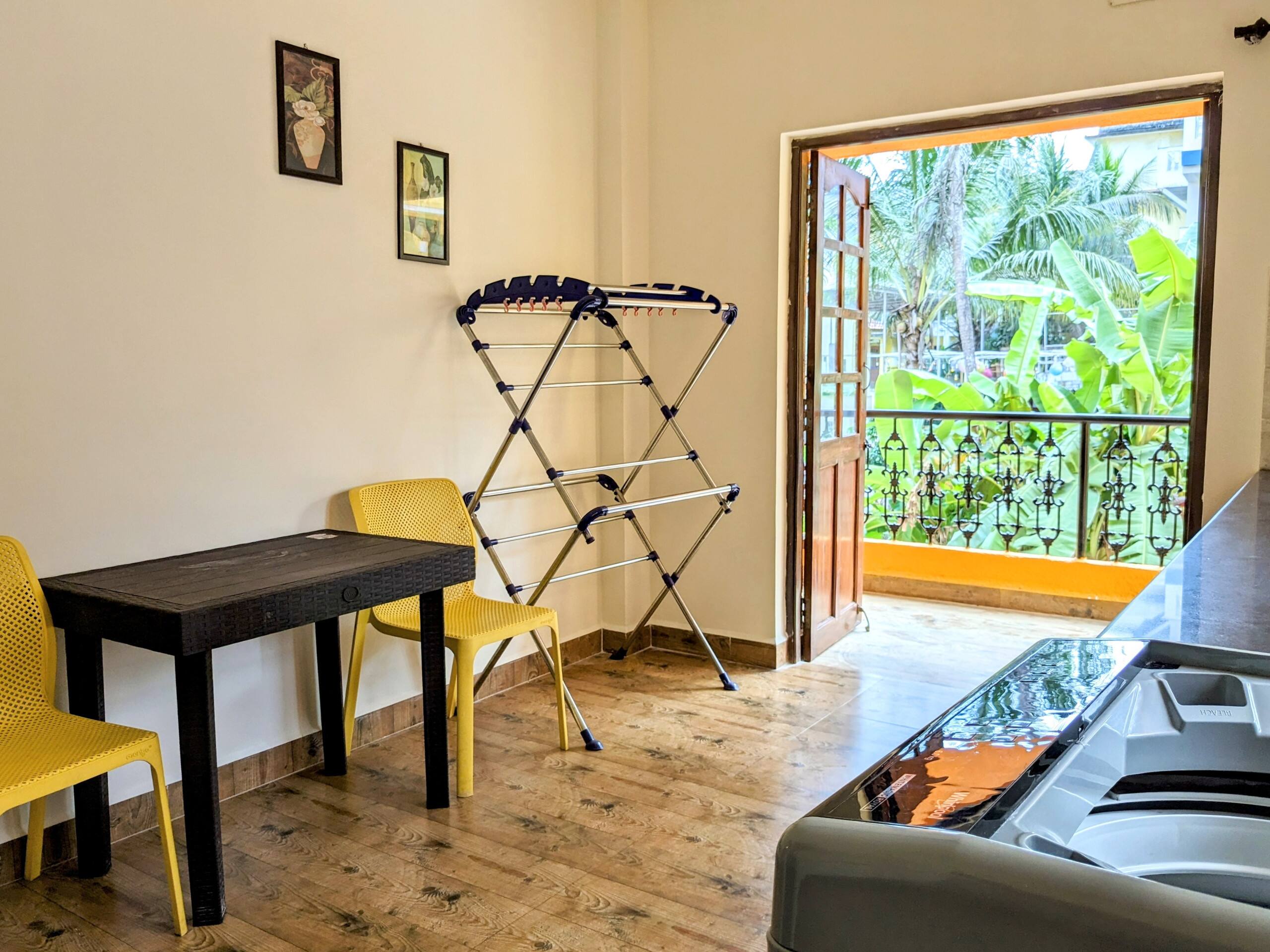 Studio Apartment with Pool Candolim | Casa Stay 7
