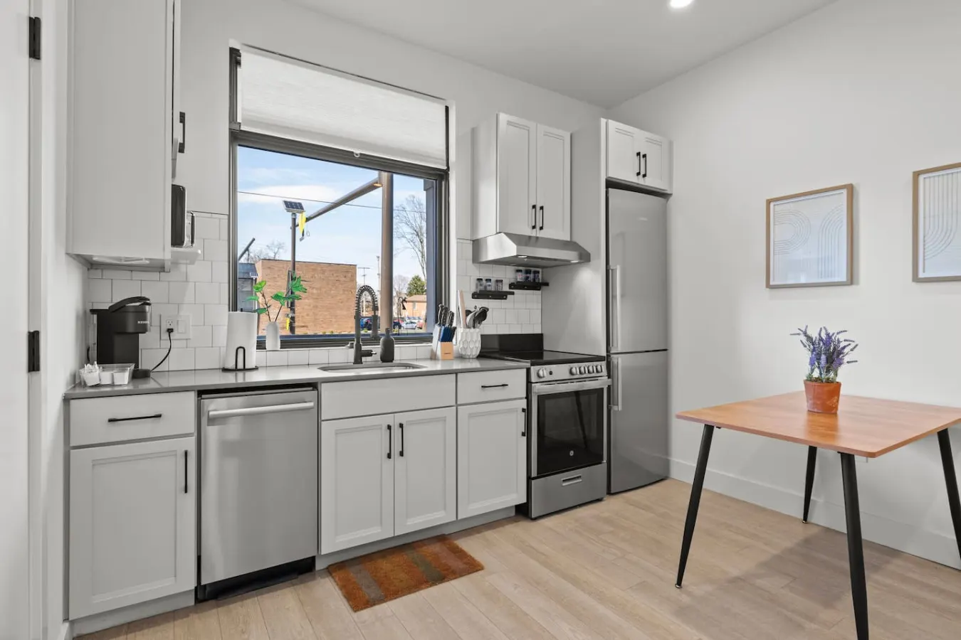Your Monthly Home in Columbus Cozy 30-Night Stay 1