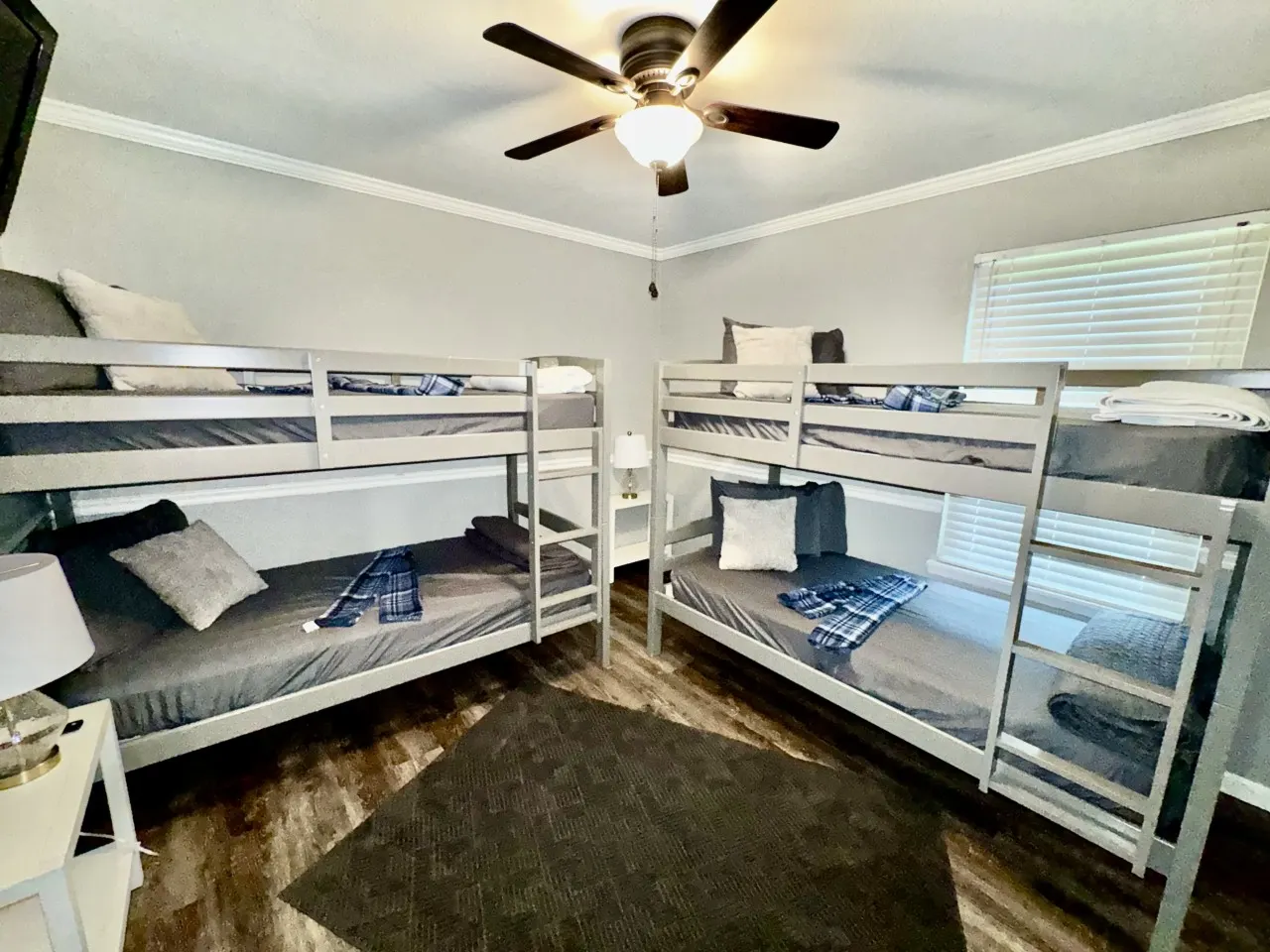 2 Lakes Oasis 16