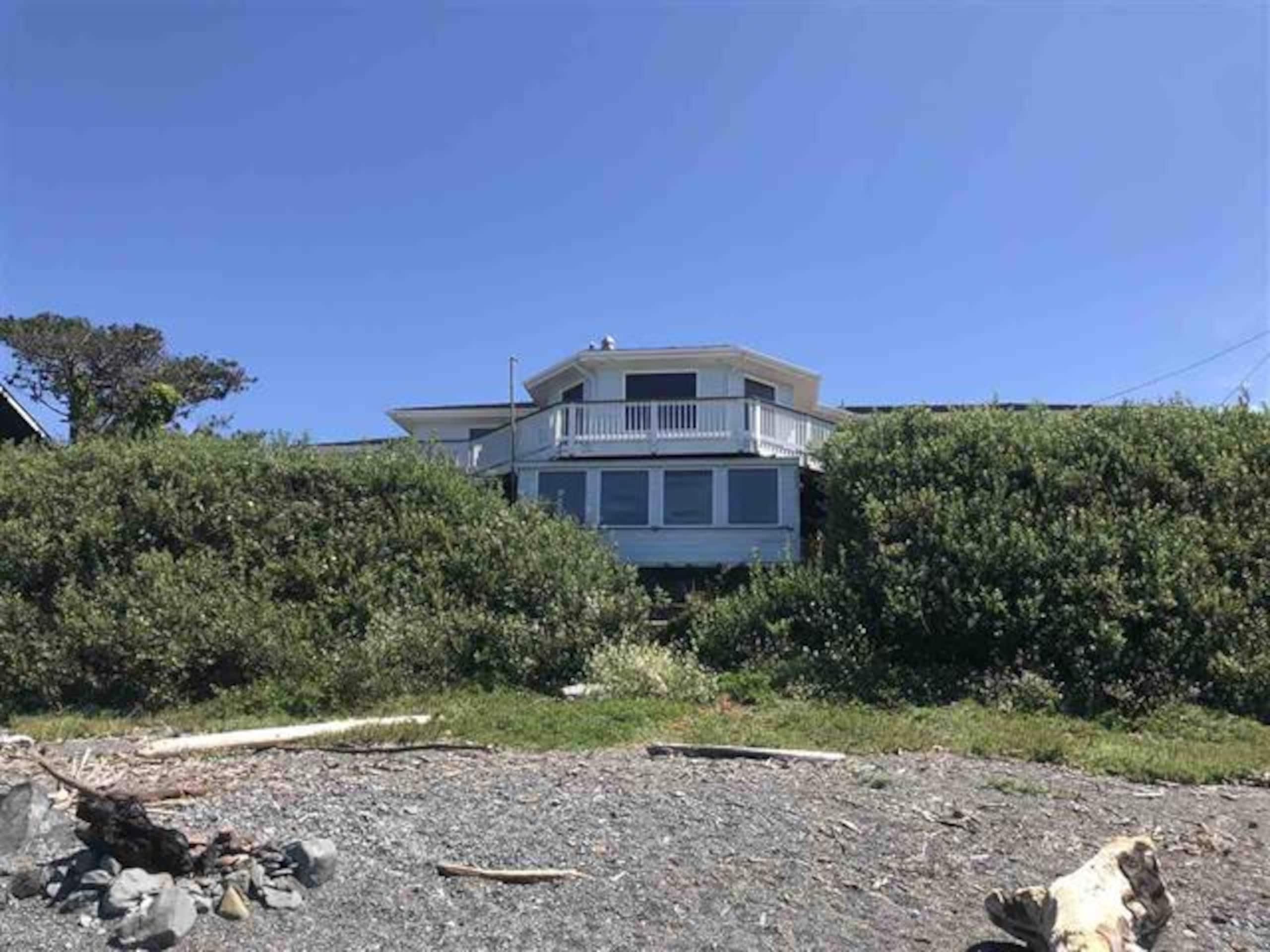 Oceans Edge is Ocean Front! 15
