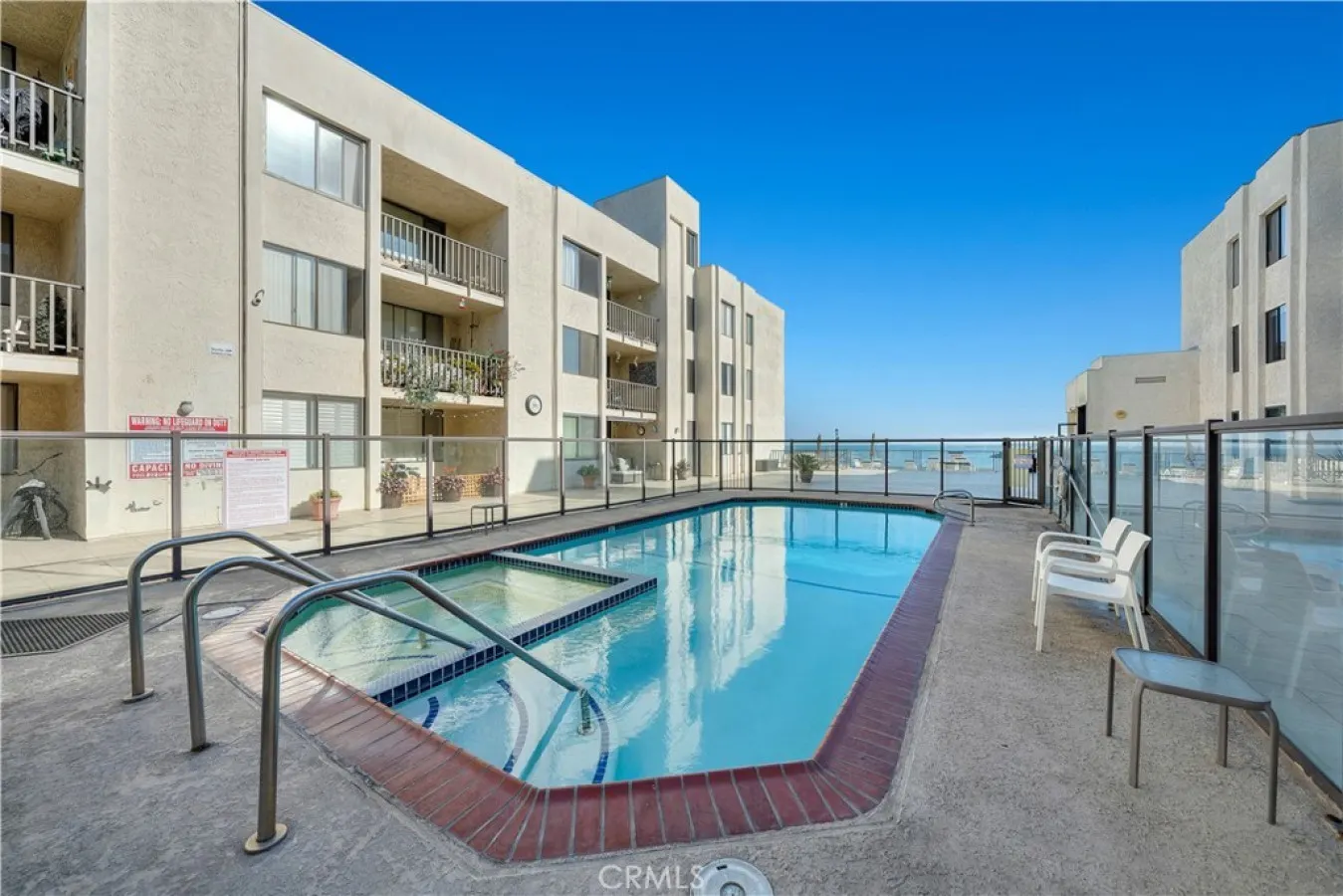 Long Beach Condo - Beachfront, Pool, Best Views — photo 2