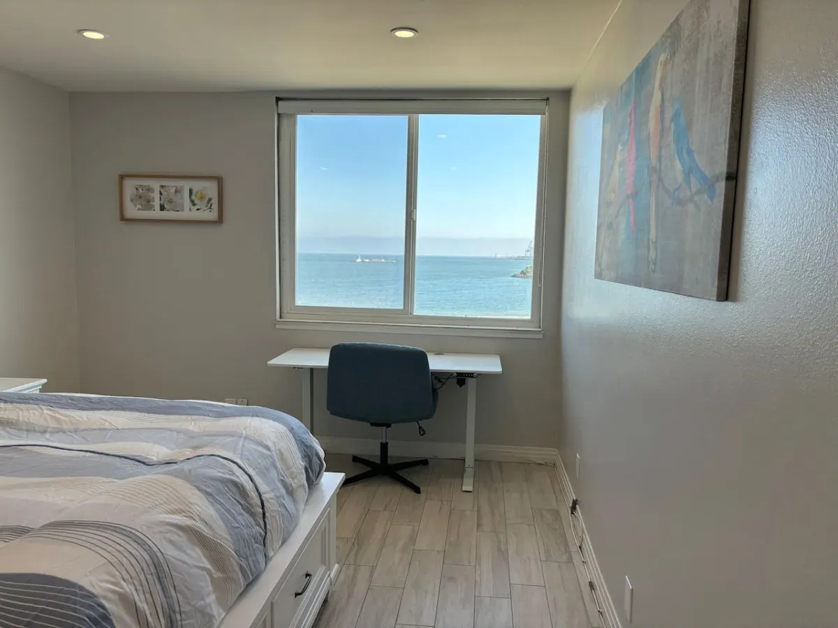 Long Beach Condo - Beachfront, Pool, Best Views 9