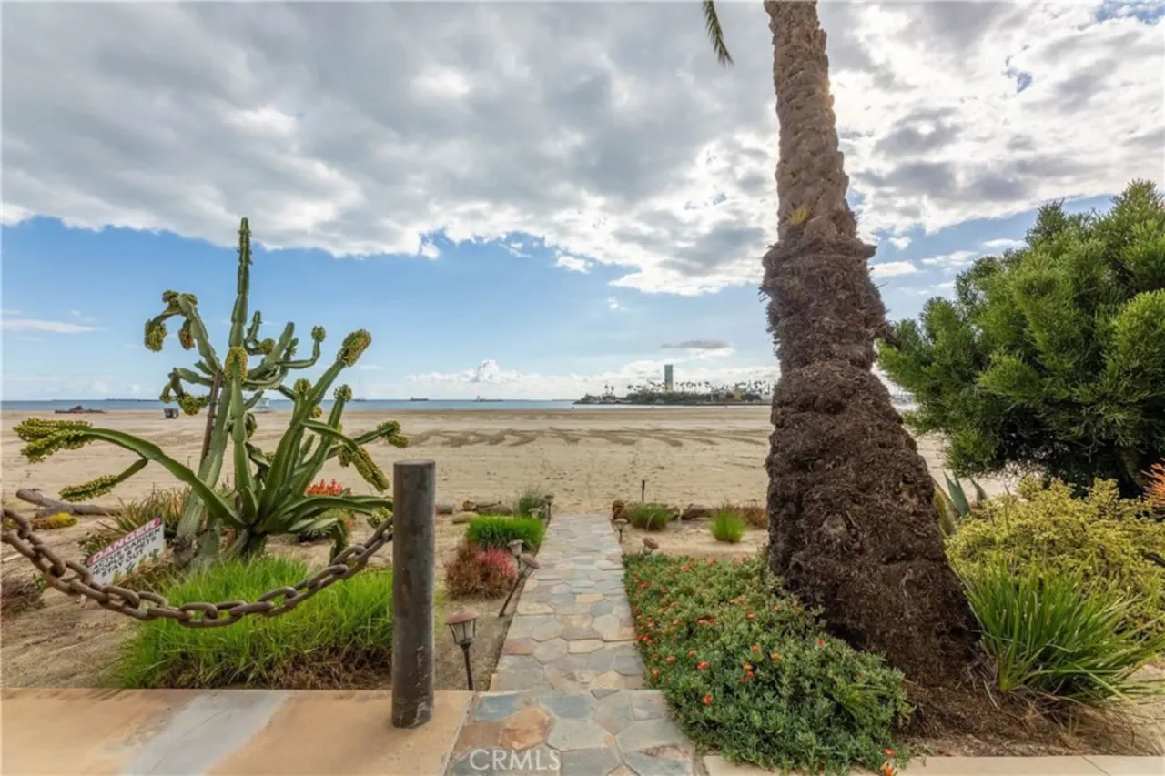 Long Beach Condo - Beachfront, Pool, Best Views 18
