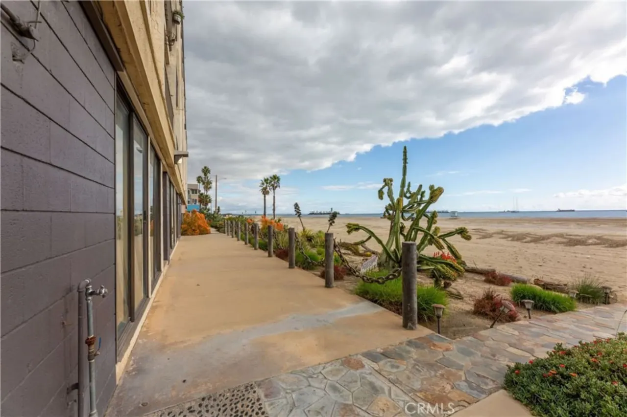 Long Beach Condo - Beachfront, Pool, Best Views 19