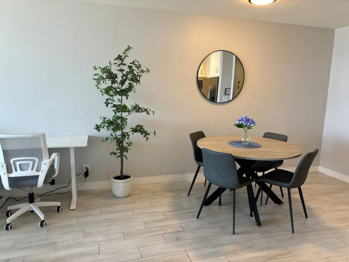 Long Beach Condo - Beachfront, Pool, Best Views 6