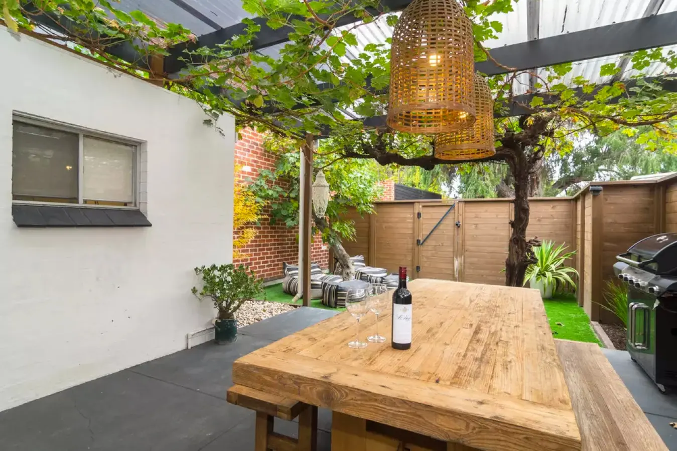 Blackbird at Arlo's—Heritage meets Designer Charm