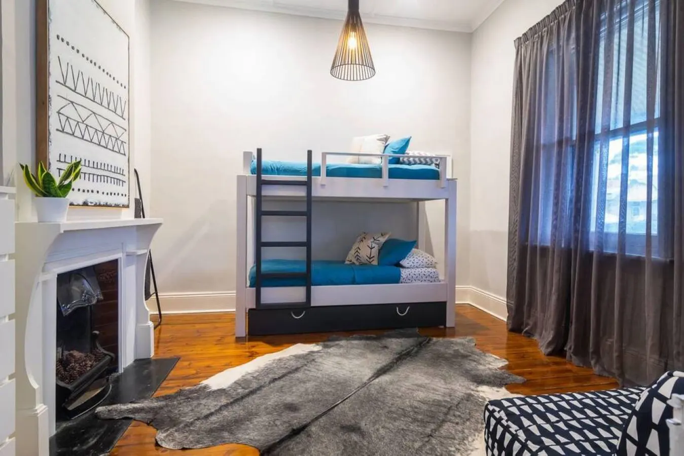 Blackbird at Arlo's—Heritage meets Designer Charm 15