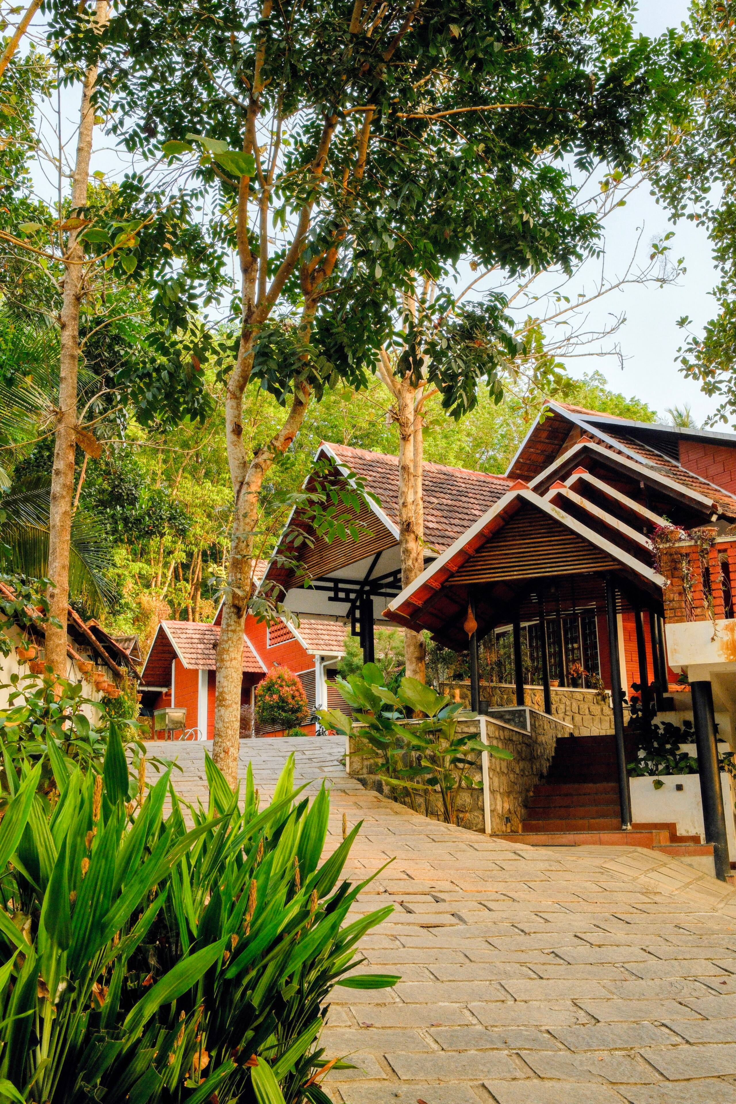 Nellu – Courtyard Grand Pool Villa