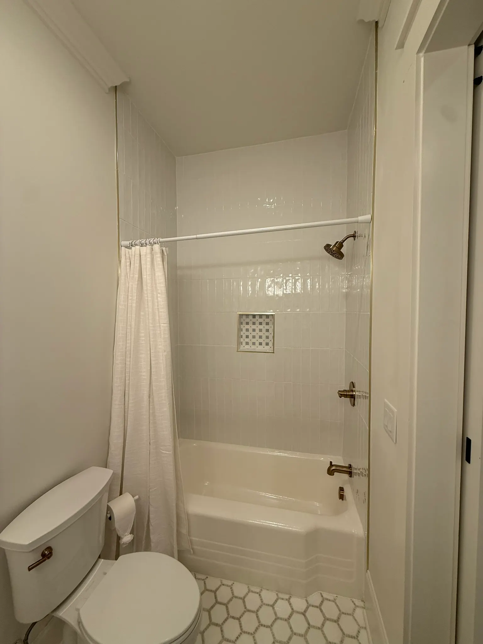 Modern Augusta Retreat 11