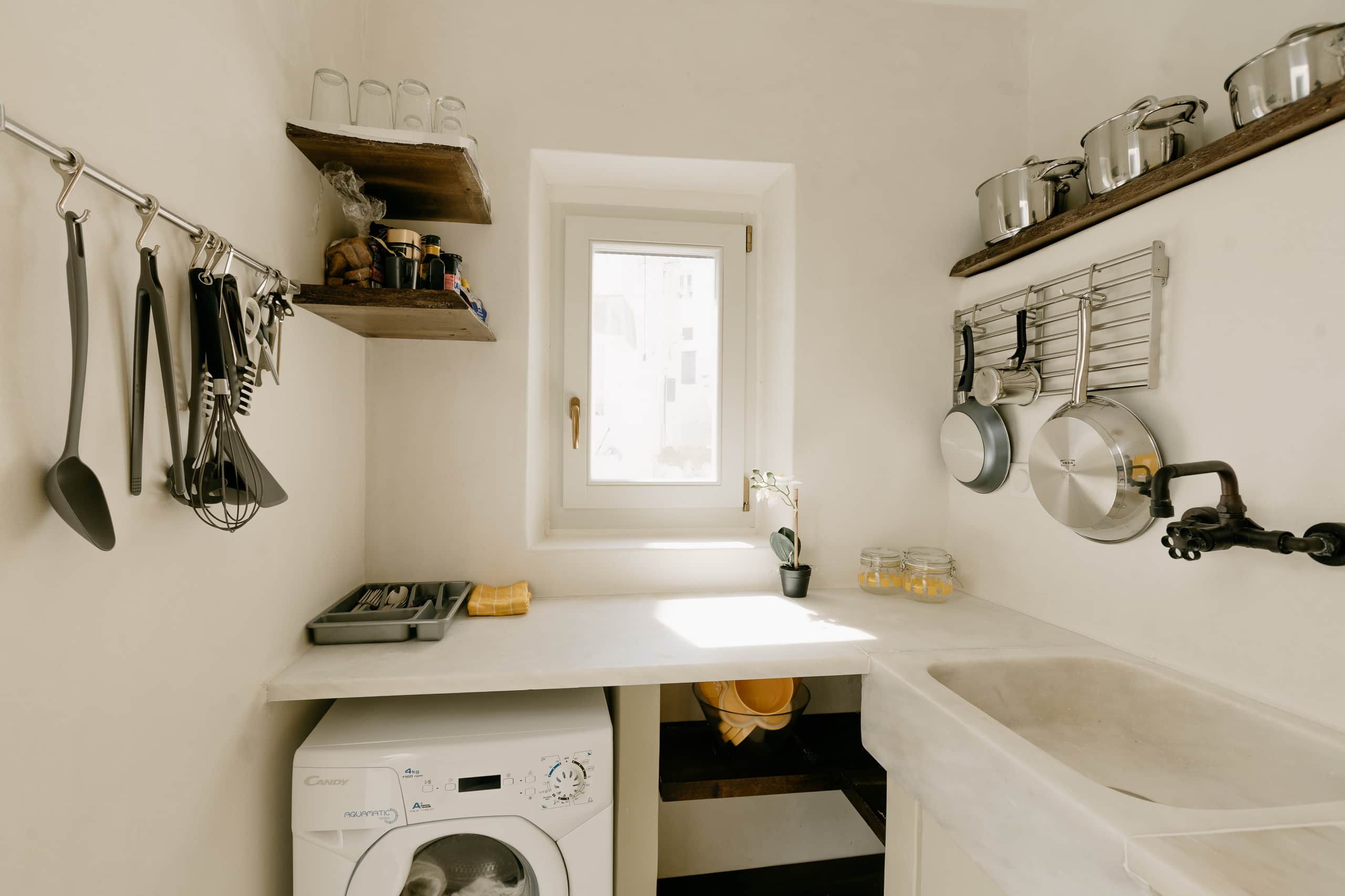 The Yellow House / Mykonos Town 27