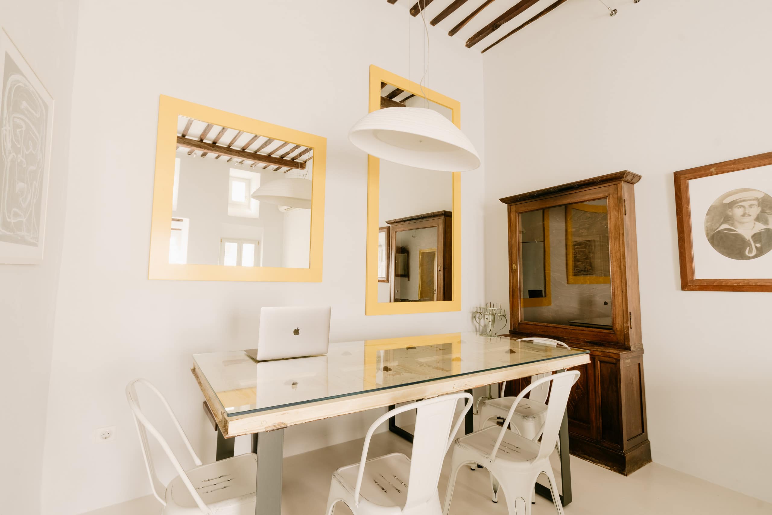 The Yellow House / Mykonos Town — photo 5