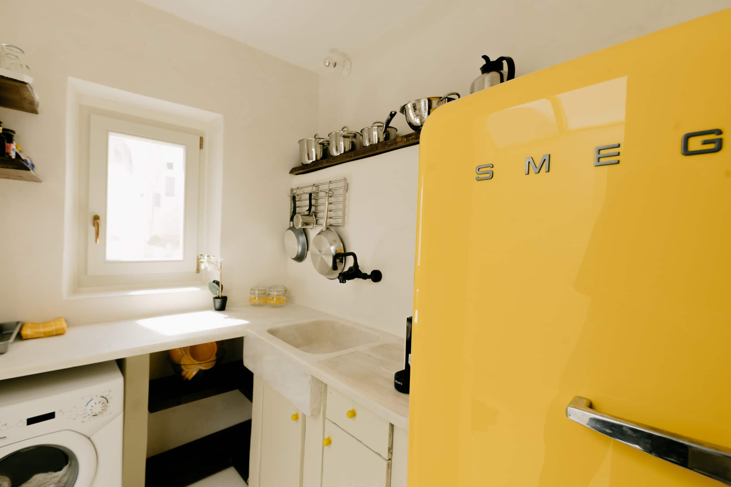The Yellow House / Mykonos Town 25