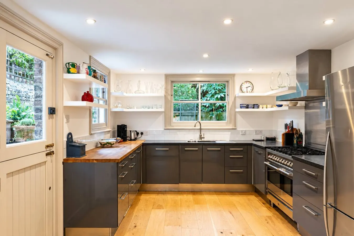 Charming Battersea House | Next to Battersea Park — photo 5