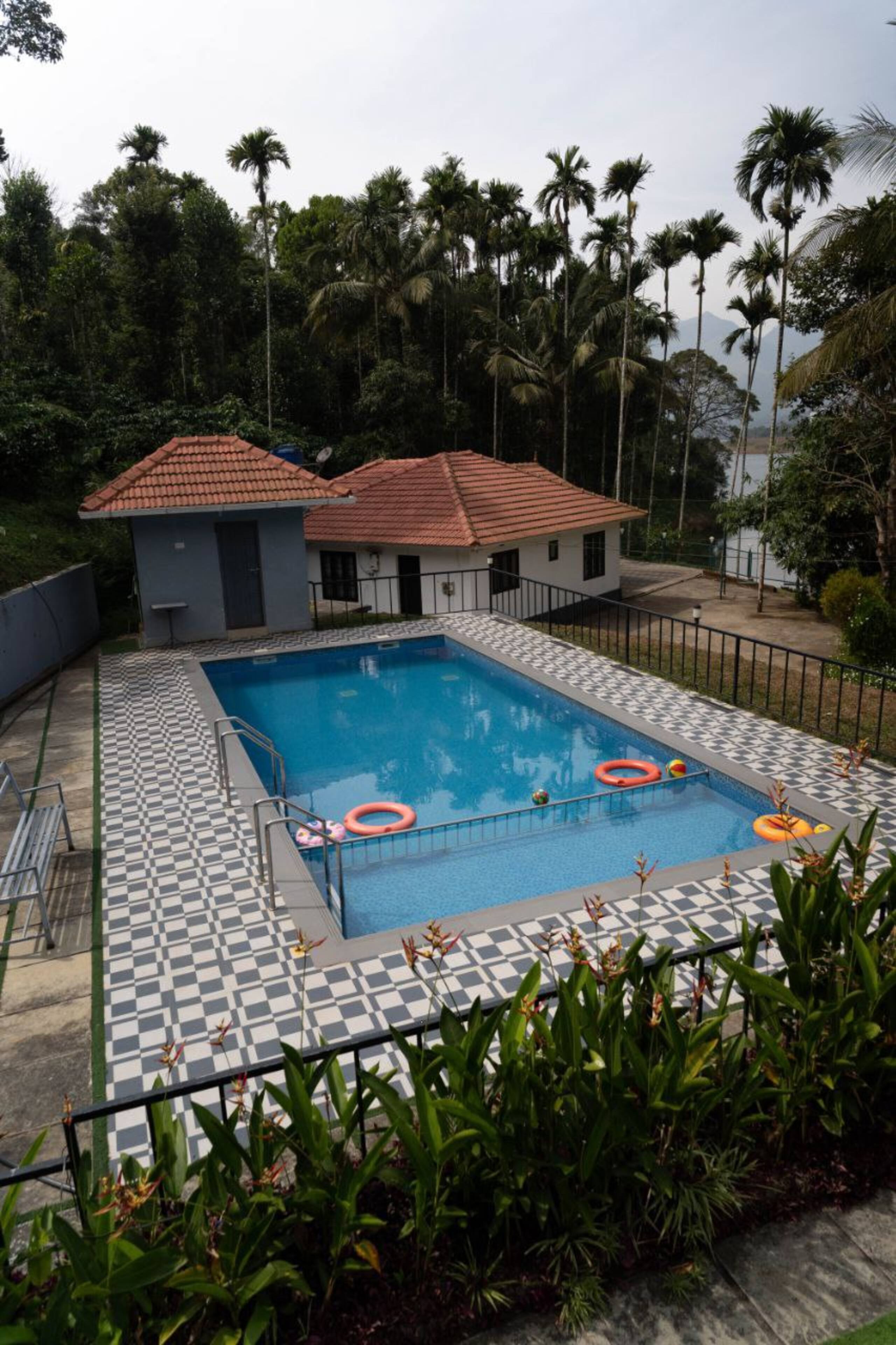 Hidden gem-Airfresh Villas-Lakeview stay-Banasura 31