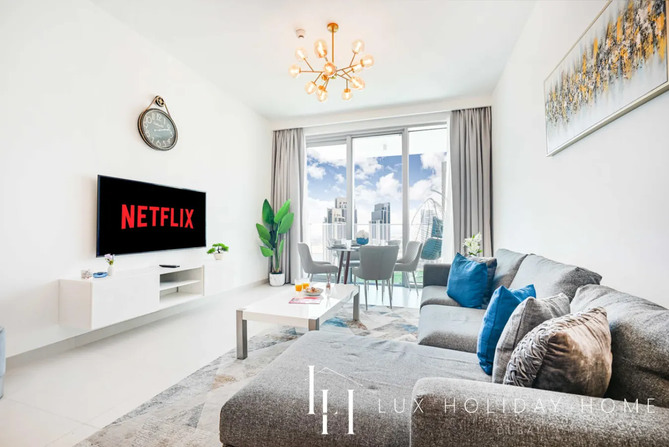 LUX The Dubai Creek View Suite 2