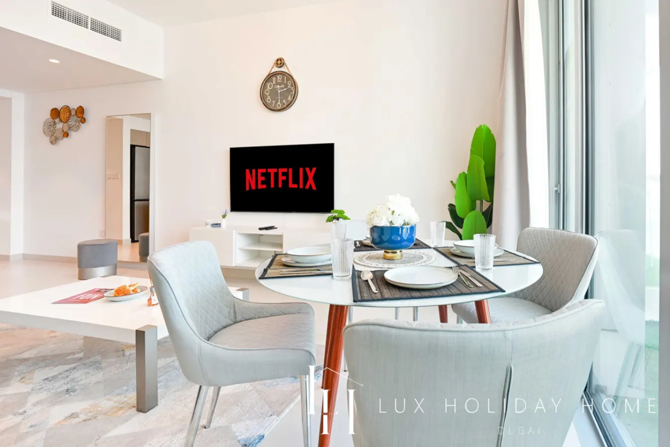 LUX The Dubai Creek View Suite 6