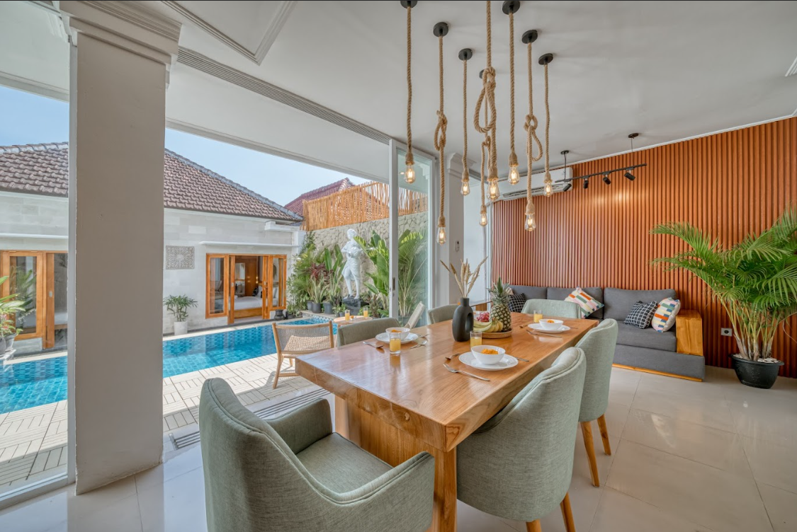Holy's Villa