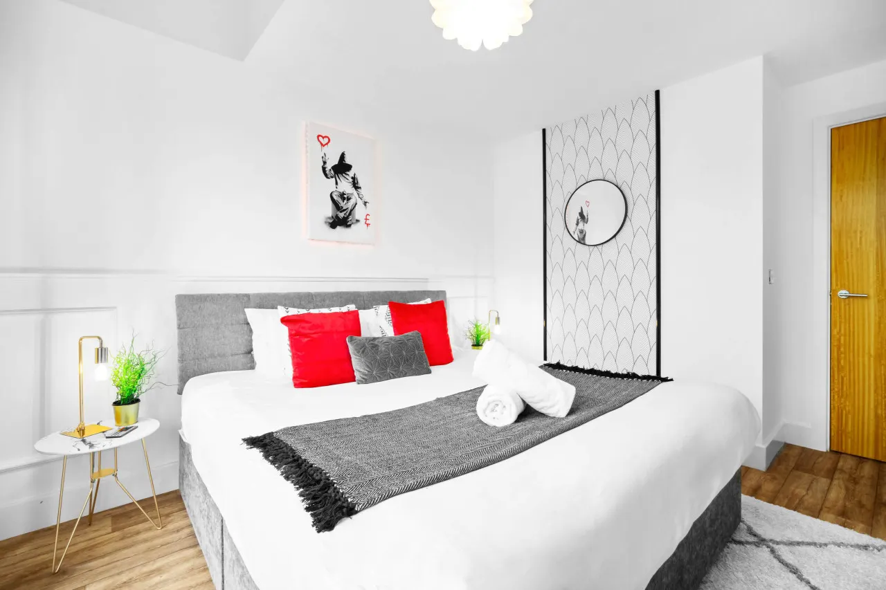 Parkside Central Apartment - Terrace - Super King Bed 9
