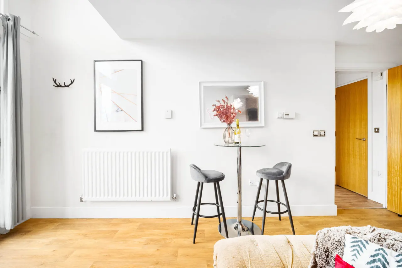 Parkside Central Apartment - Terrace - Super King Bed 8