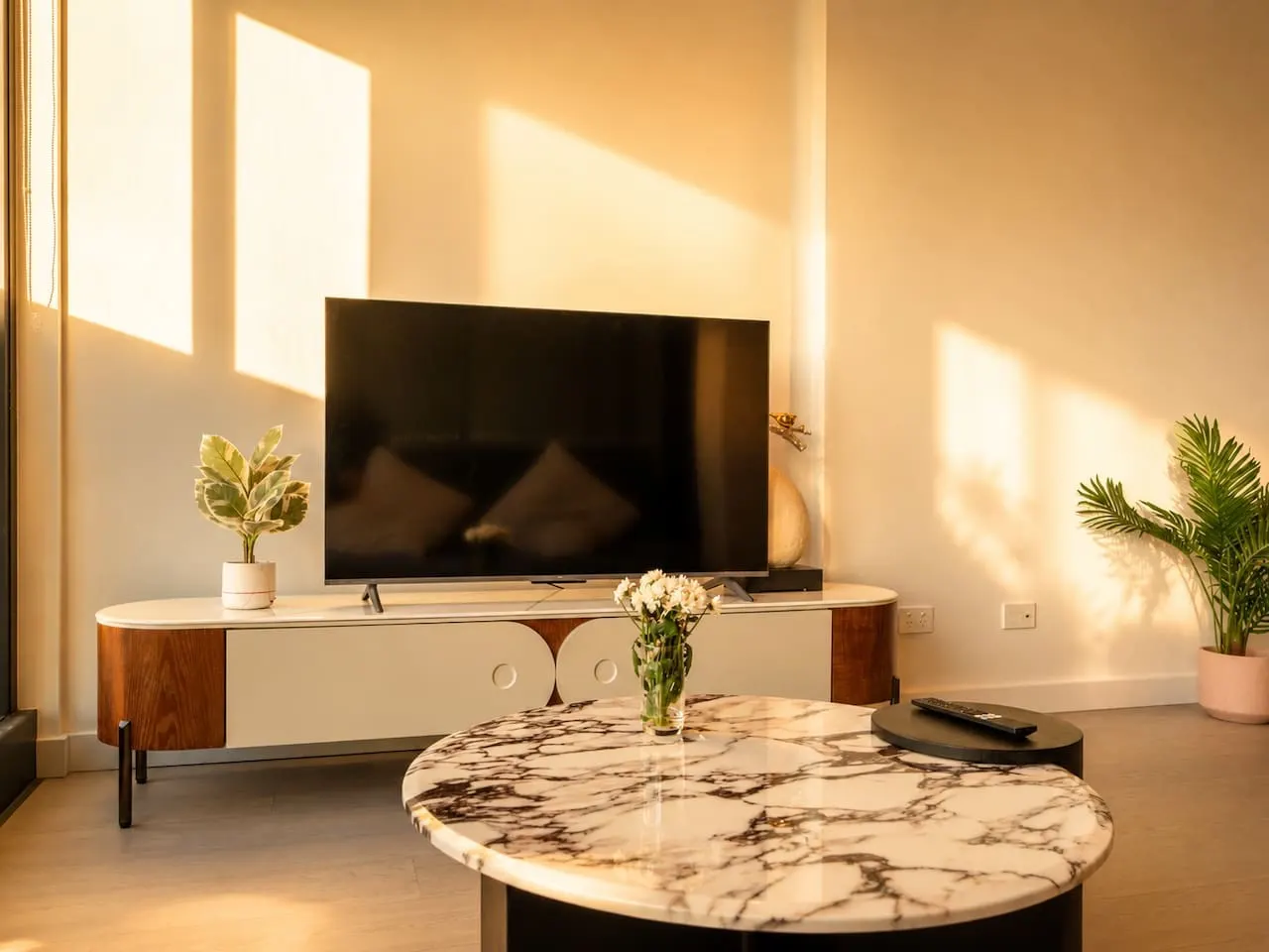 Spacious Zetland Stay Walk to Green Square 11