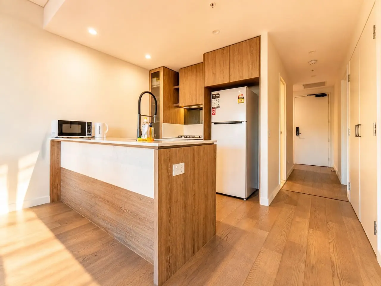 Spacious Zetland Stay Walk to Green Square 7